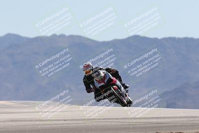 media/Oct-13-2025-Moto Forza (Mon) [[a66d839500]]/3-B Group/Session 4 (Turn 9)/